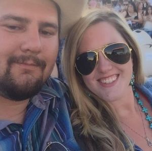 Meet your Posher, Corie